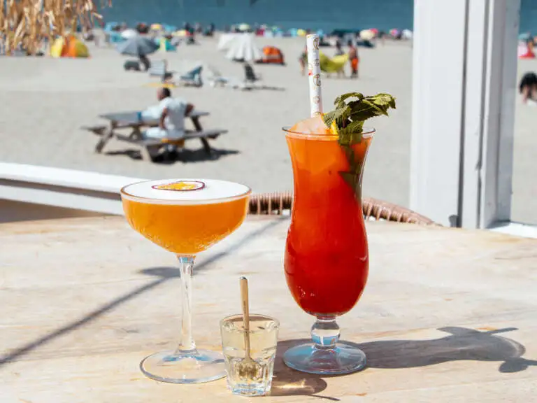 Cocktails aan zee