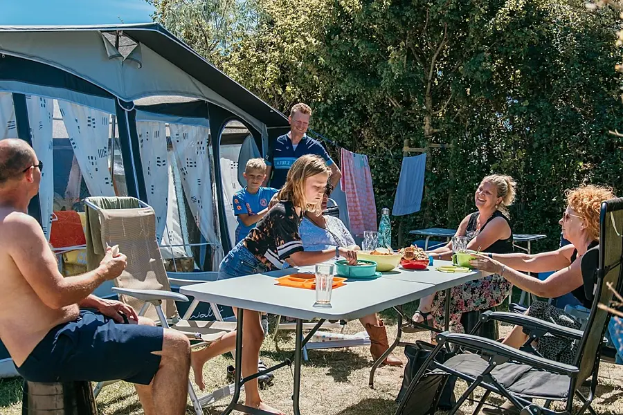 Kampeerplaats l luxe zeeuwse kust