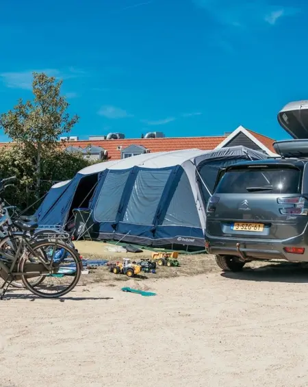 Kampeerplaats L Deluxe Zeeuwse Kust