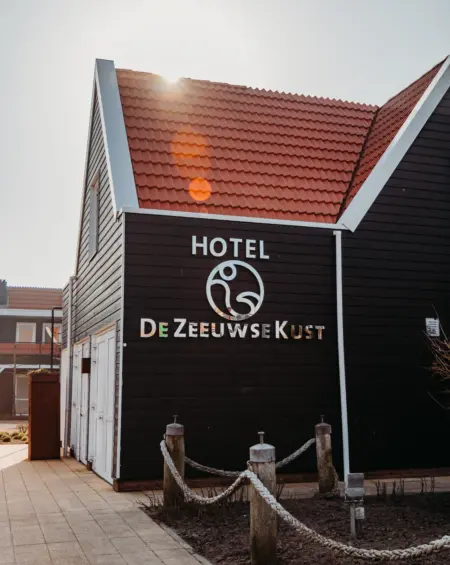 DZK Hotel 5